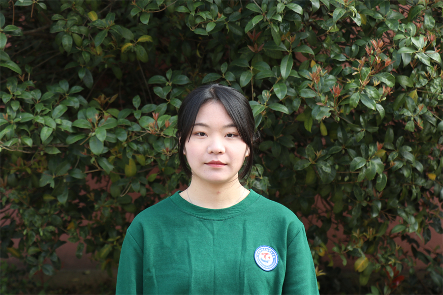20学前2班束芳.jpg